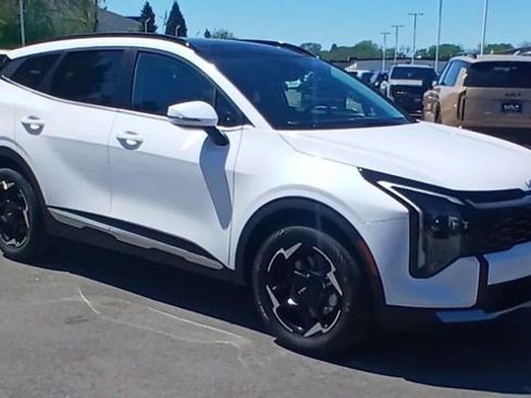New 2026 Kia Sportage EX FWD image 4