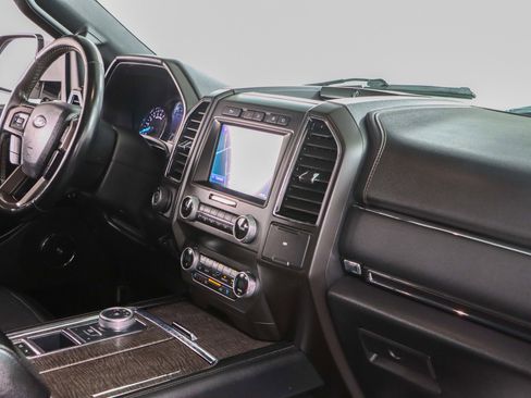 Used 2021 Ford Expedition Limited RWD image 28