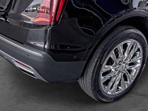 Used 2021 Cadillac XT5 Premium Luxury FWD image 13