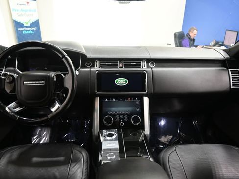 Used 2018 Land Rover Range Rover Long Wheelbase Supercharged image 11