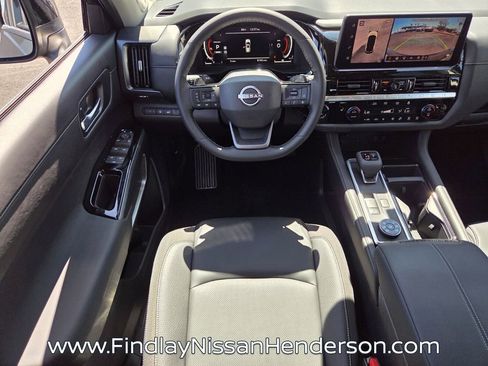 New 2026 Nissan Pathfinder SL AWD/4WD image 12
