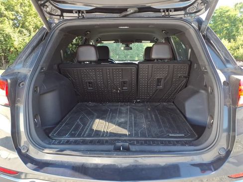 Used 2022 Chevrolet Equinox RS w/ LPO, Floor Liner Package FWD image 32