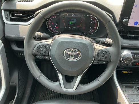Used 2023 Toyota RAV4 XLE Premium AWD/4WD image 19