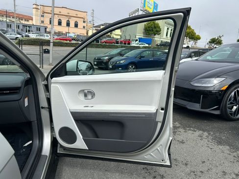 Used 2023 Hyundai Ioniq 5 SEL w/ Cargo Package RWD image 36