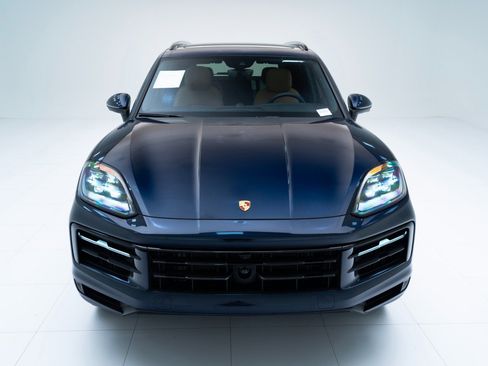 New 2026 Porsche Cayenne image 6