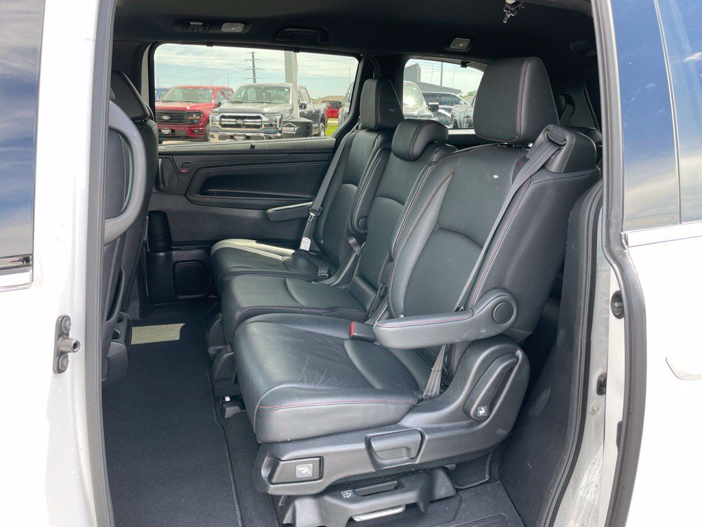 Used 2025 Honda Odyssey Sport-L image 8