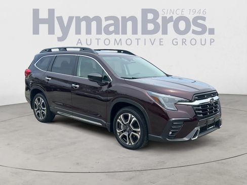 Certified 2025 Subaru Ascent Touring AWD/4WD image 1