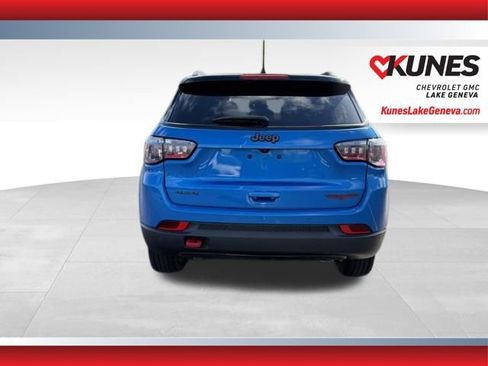 Used 2023 Jeep Compass Trailhawk image 7