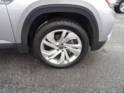 Used 2020 Volkswagen Atlas Cross Sport SEL image 9