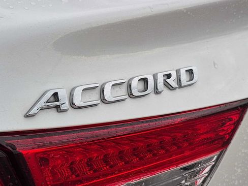 Certified 2021 Honda Accord EX-L image 12