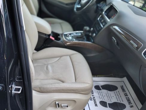 Used 2016 Audi Q5 2.0T Premium Plus w/ Technology Package image 24