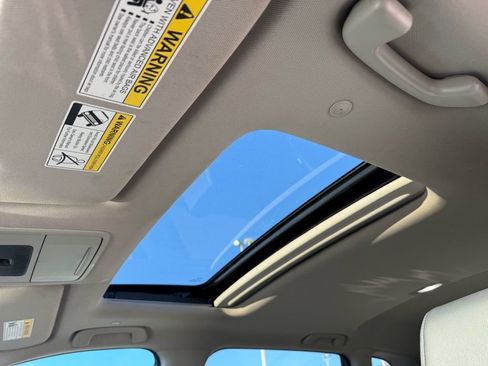 Used 2024 Honda CR-V EX-L image 12