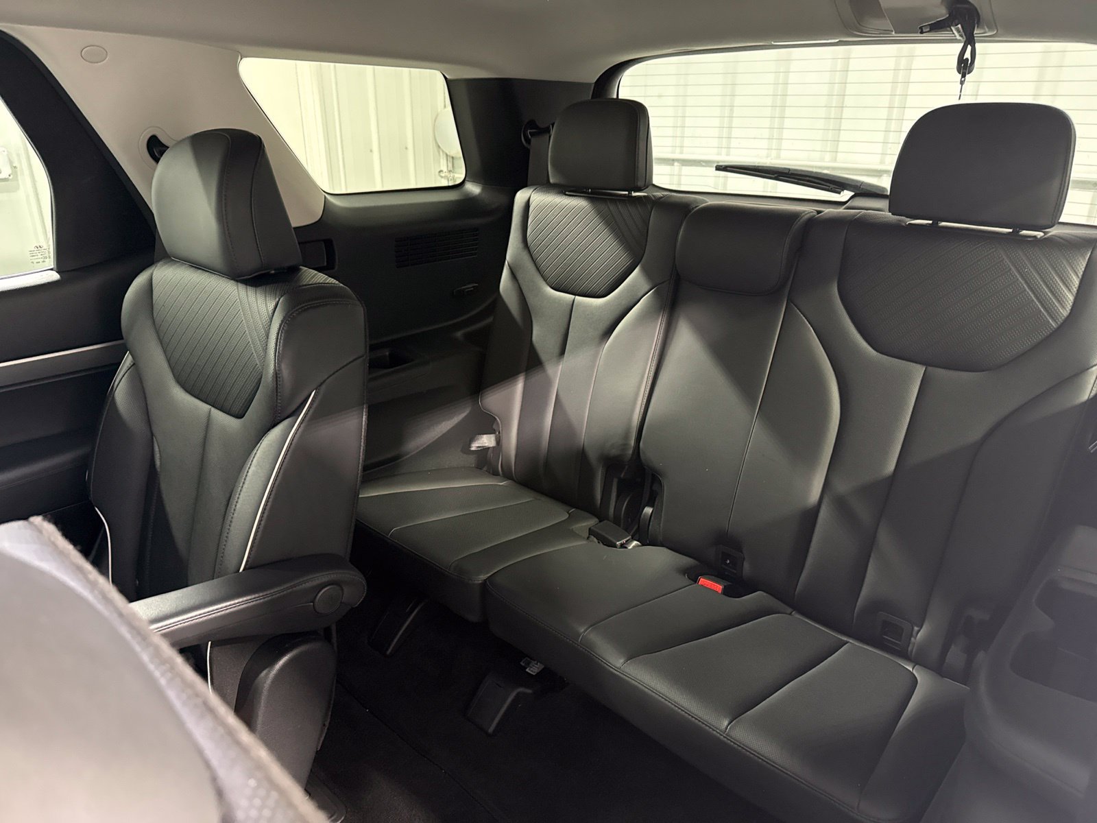 Used 2025 Hyundai Palisade SEL AWD/4WD image 23