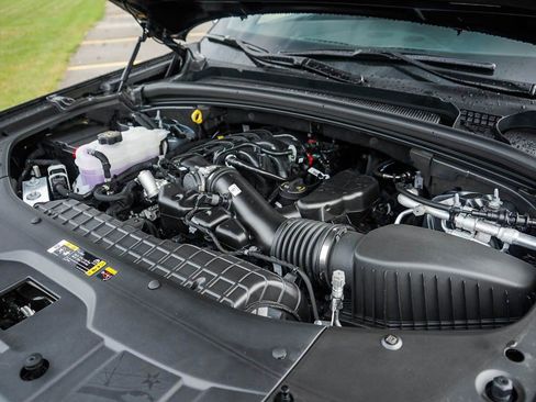 New 2025 Jeep Grand Cherokee Limited w/ Trailer Tow Package image 6