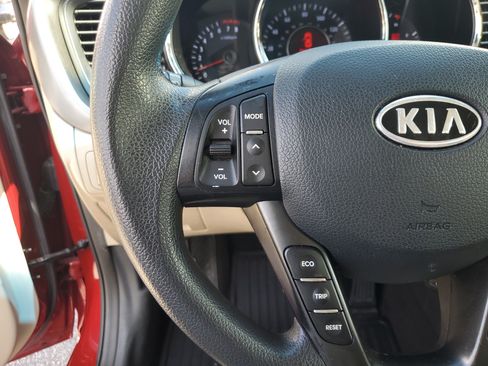 Used 2012 Kia Optima LX FWD image 25