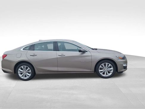 Used 2023 Chevrolet Malibu LT w/ Driver Confidence Package image 6