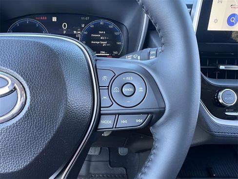 Certified 2026 Toyota Corolla Cross XLE image 17