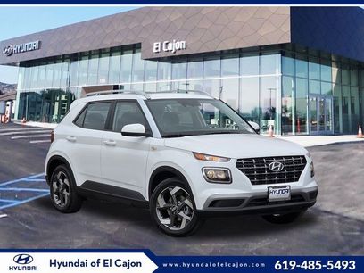 New 2025 Hyundai Venue SEL