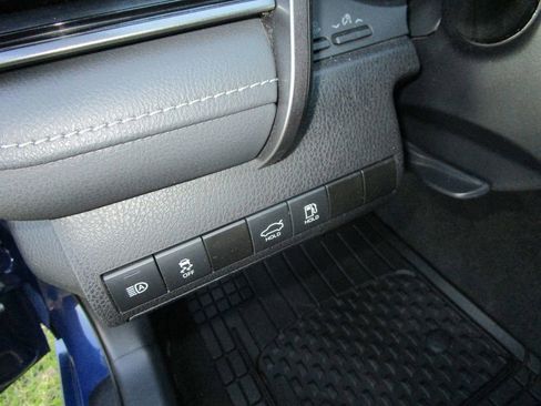 Used 2024 Toyota Camry SE image 22