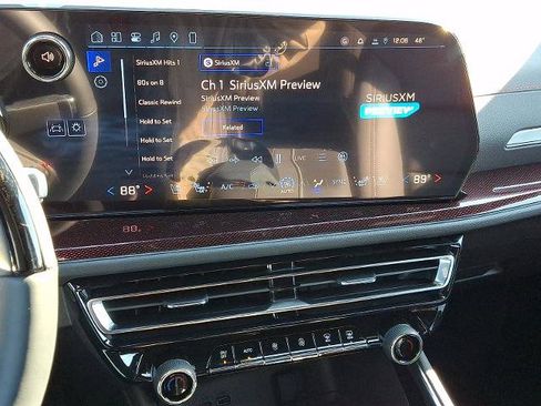 New 2026 Chevrolet Traverse RS w/ LPO, Floor Liner Package image 9