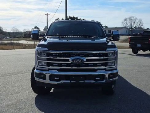 Used 2024 Ford F250 Lariat w/ Lariat Ultimate Package image 3