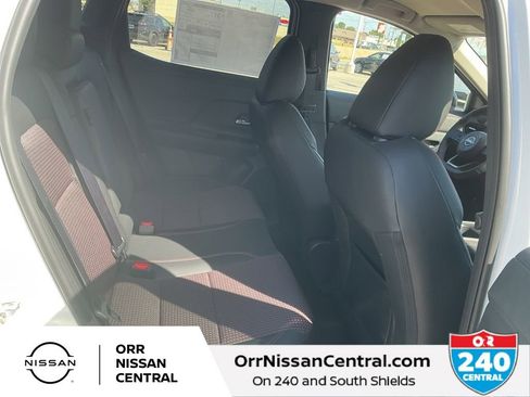 New 2026 Nissan Kicks SR FWD image 12