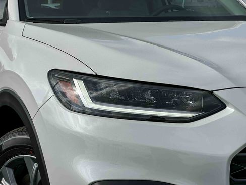 New 2026 Honda HR-V LX image 4