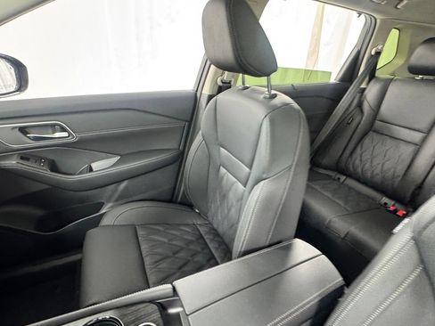 New 2026 Nissan Rogue Platinum AWD/4WD image 14