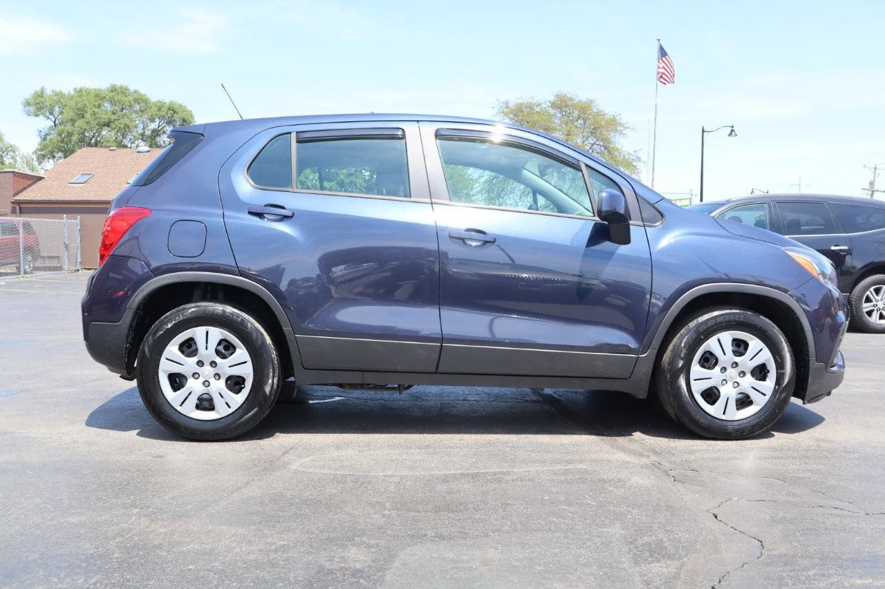 Used 2018 Chevrolet Trax LS FWD image 6