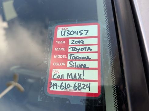 Used 2019 Toyota Tacoma SR5 RWD image 21