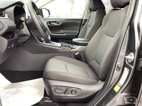 Used 2025 Toyota RAV4 XLE image 12