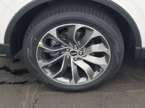 New 2026 Lincoln Aviator Premiere image 5