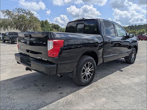 Used 2024 Nissan Titan SV w/ Accessory Utility Package AWD/4WD image 6