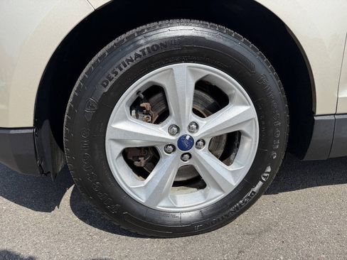 Used 2017 Ford Edge SE AWD/4WD image 16
