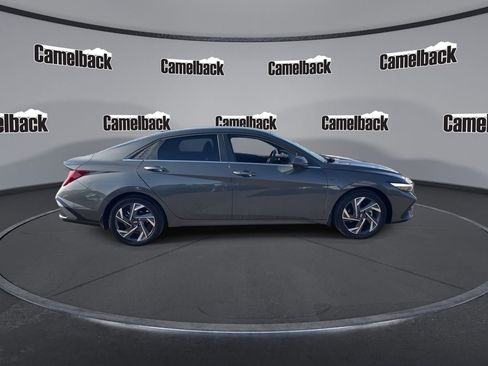 Certified 2025 Hyundai Elantra SEL FWD image 8