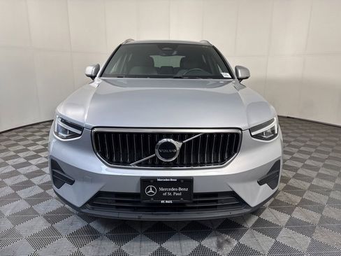 Used 2025 Volvo XC40 B5 Core AWD/4WD image 8