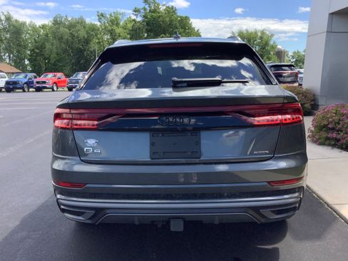 Used 2021 Audi Q8 Prestige w/ Prestige Package AWD/4WD image 5