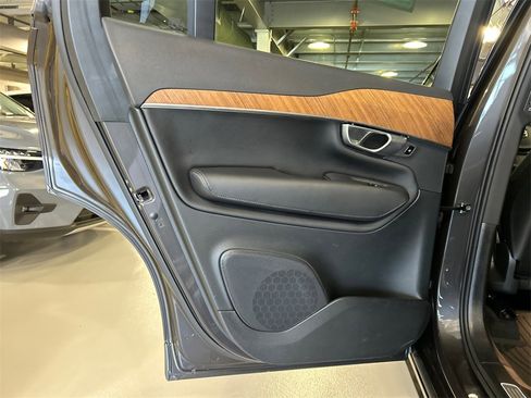 Certified 2024 Volvo XC90 B6 Plus w/ Protection Package Premier image 19