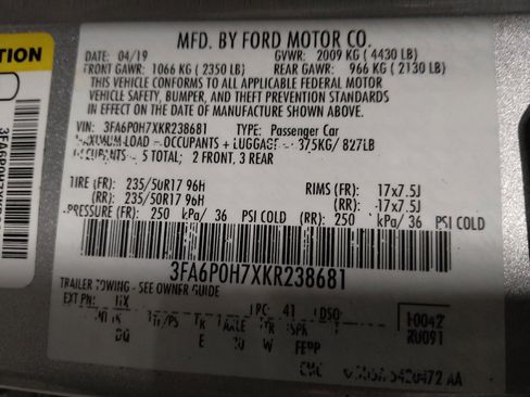 Used 2019 Ford Fusion SE FWD image 33