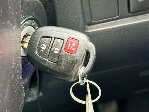 Used 2018 Toyota Tundra SR5 RWD image 20