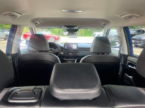 Certified 2023 Kia Seltos S w/ Navigation Package AWD/4WD image 12