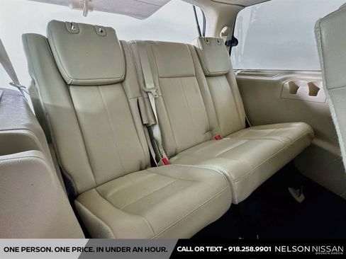 Used 2016 Ford Expedition XLT w/ Equipment Group 201A RWD image 25