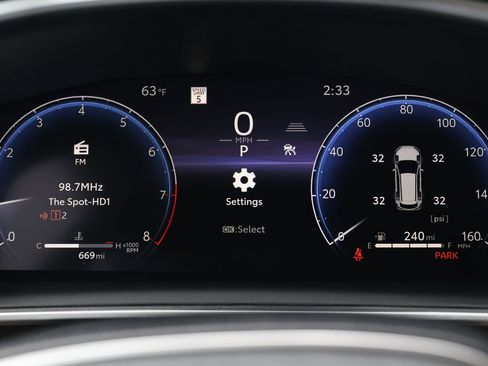Used 2026 Toyota Corolla Cross XLE FWD image 18