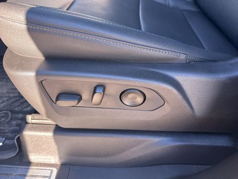 Used 2024 Chevrolet Silverado 2500 LTZ w/ LTZ Premium Package image 19