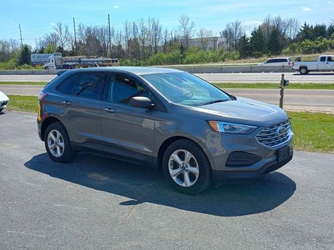 Used 2021 Ford Edge SE image 7