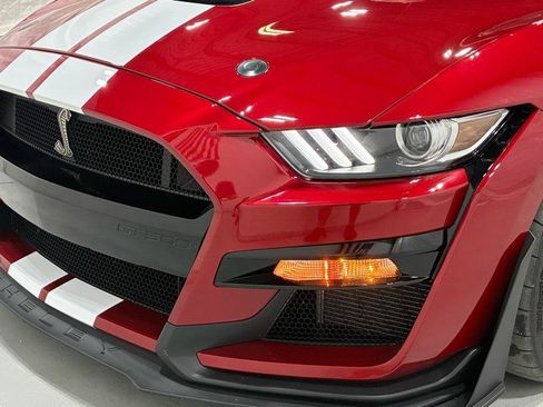 Used 2021 Ford Mustang Shelby GT500 w/ Carbon Fiber Track Pack RWD image 10