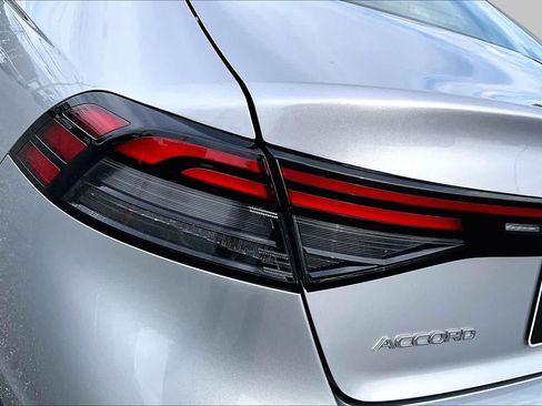 Used 2023 Honda Accord EX image 28