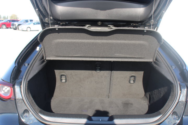 Used 2019 MAZDA MAZDA3 Hatchback w/ Preferred Package FWD image 15