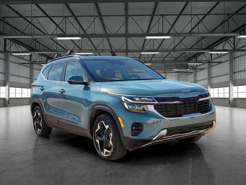 Used 2024 Kia Seltos EX image 6