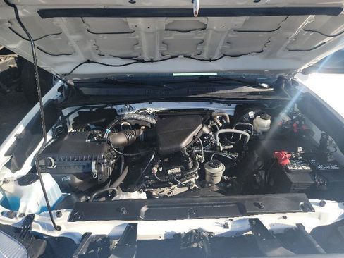 Used 2022 Toyota Tacoma SR RWD image 8